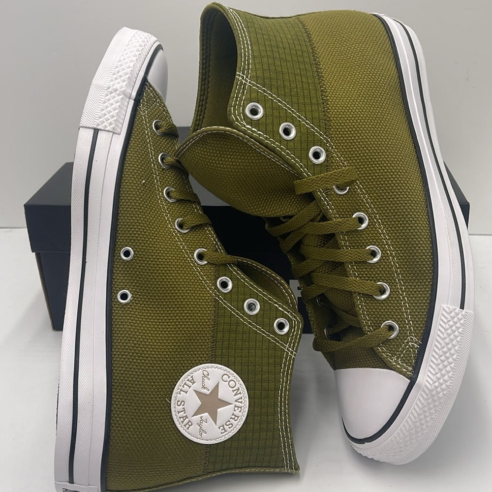 Converse Men’s Cls High-Tops A08553F
CTAS HI
FOREST BREVINTAGE CARGO 5
Sneakers - Picture 11 of 16